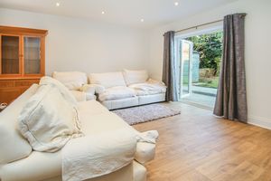 Photo 15- click for photo gallery